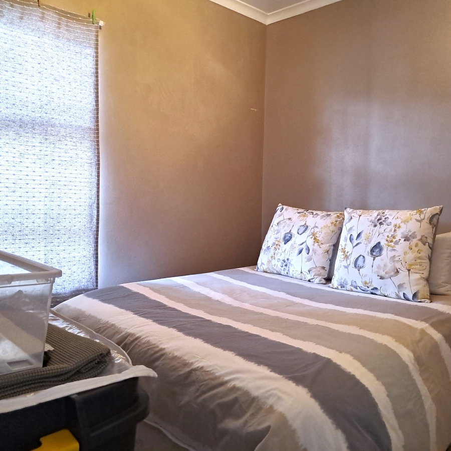 2 Bedroom Property for Sale in Whispering Pines Western Cape